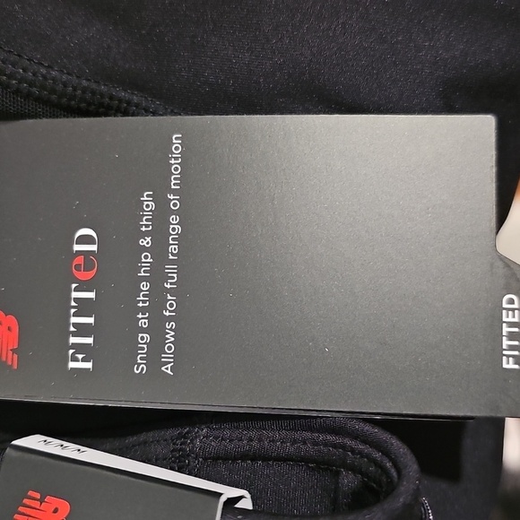 New Balance Impact Run Crop Running Leggings Sz M NWT - Picture 12 of 12